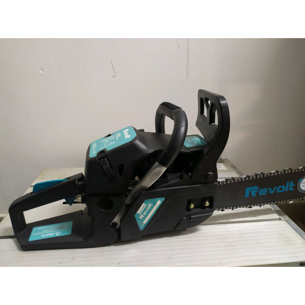 Бензопила Revolt GS4400